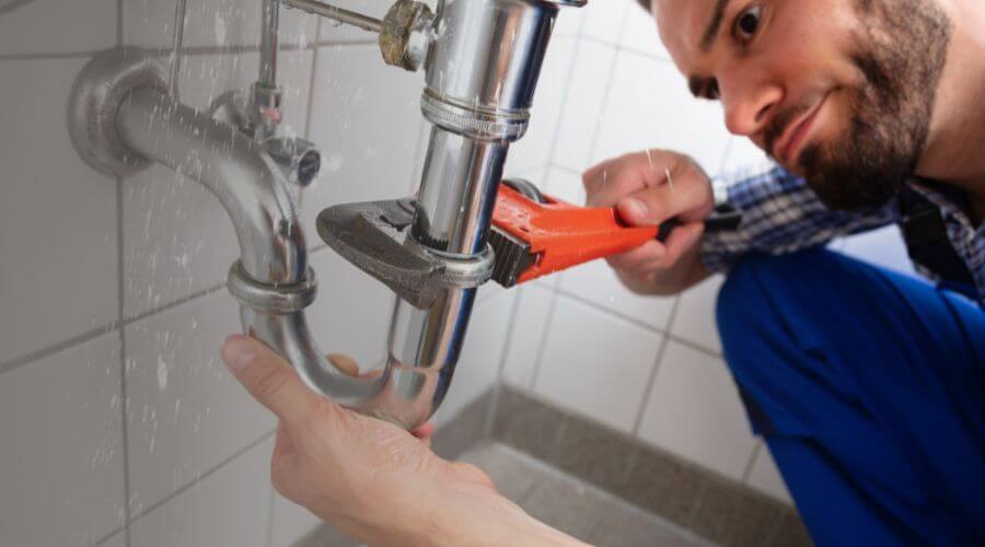 Professional same day plumber services in Elkhart, IA